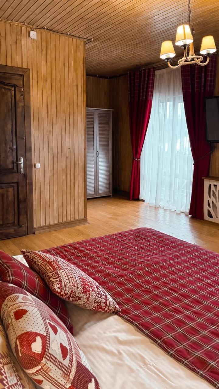 Chalet Blanc Bukovel Extérieur photo